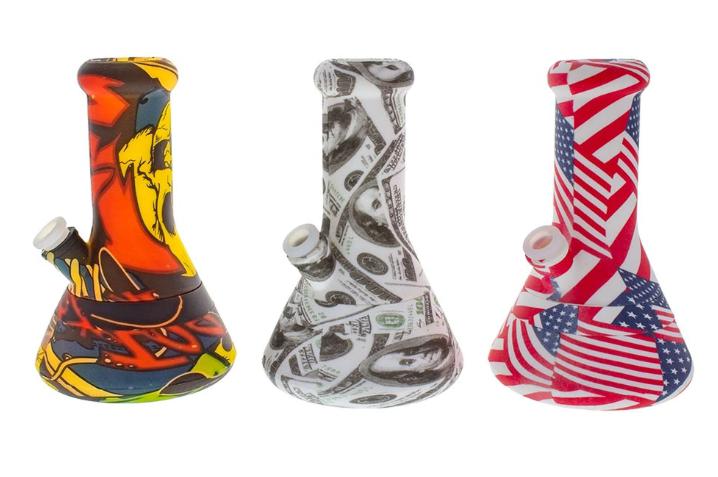 Beaker Style Silicone Water Pipe TK15